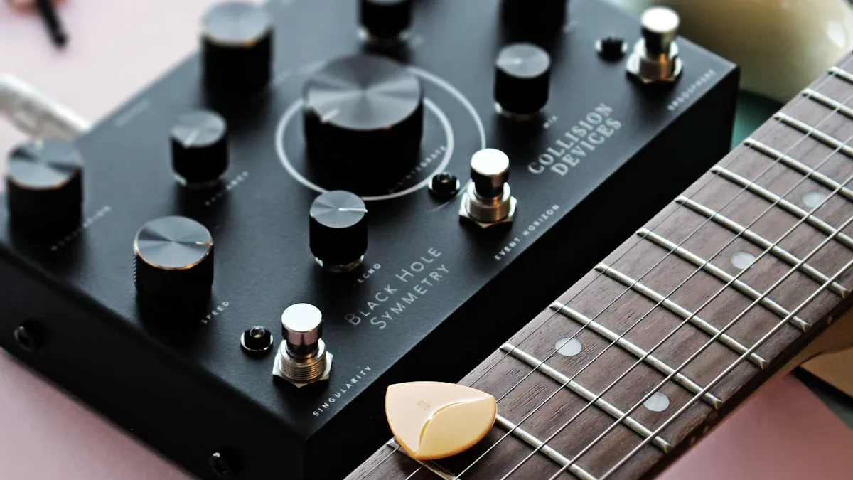 Fuzz Pedal Controls